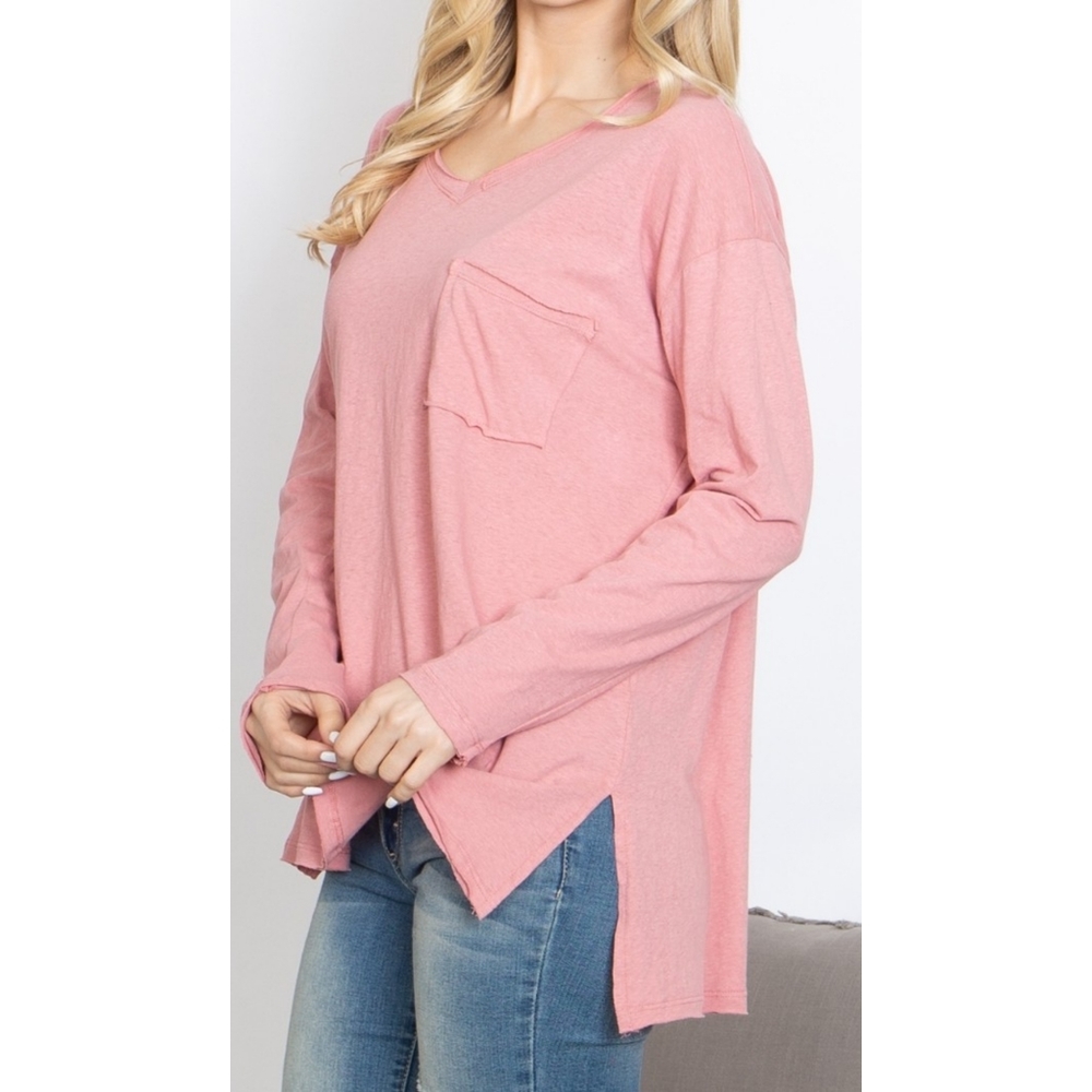 Easel oversized pink raw hem v-neck long sleeve side slit top with front pocket
